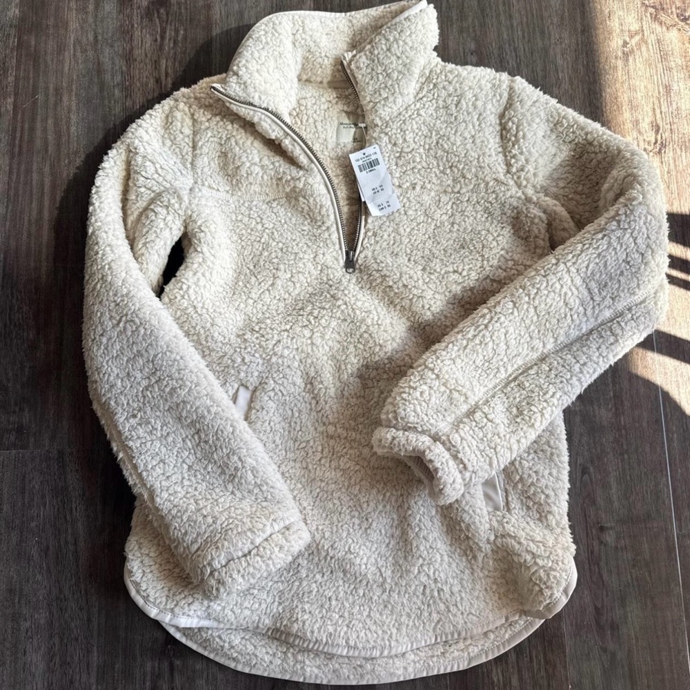 Abercrombie & Fitch Cream Sherpa Quarter-Zip Pullover